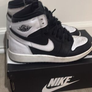 Nike Black and White High-Tops